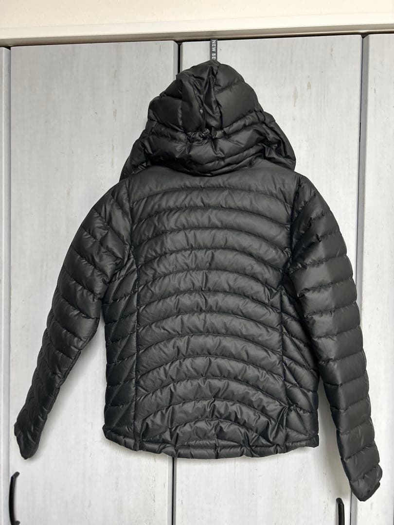patagonia ダウンセーター フーディ レディース ブラック XS