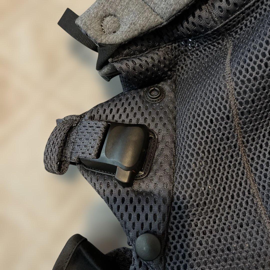 ベビービョルン　ハーモニー　アンスラサイト