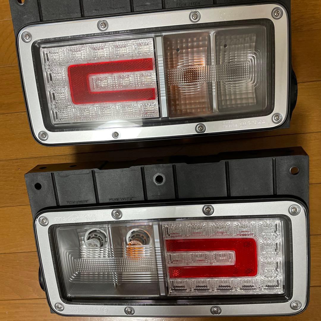 KOITO　日野純正LEDテールランプ　左右セット