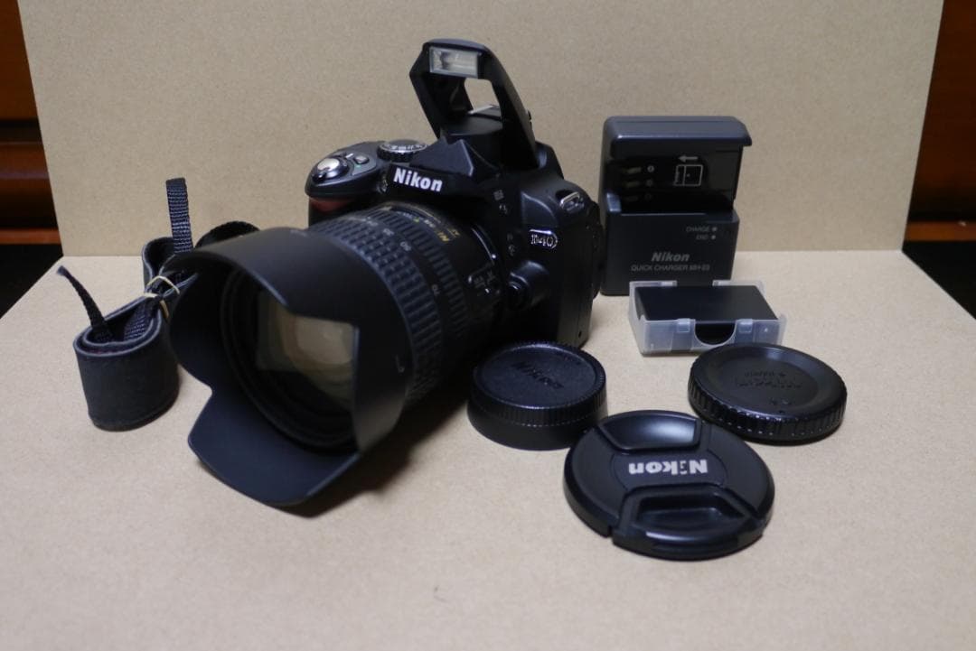 【名機】Nikon D40 レンズセット(18-70mm) ショット数2019回