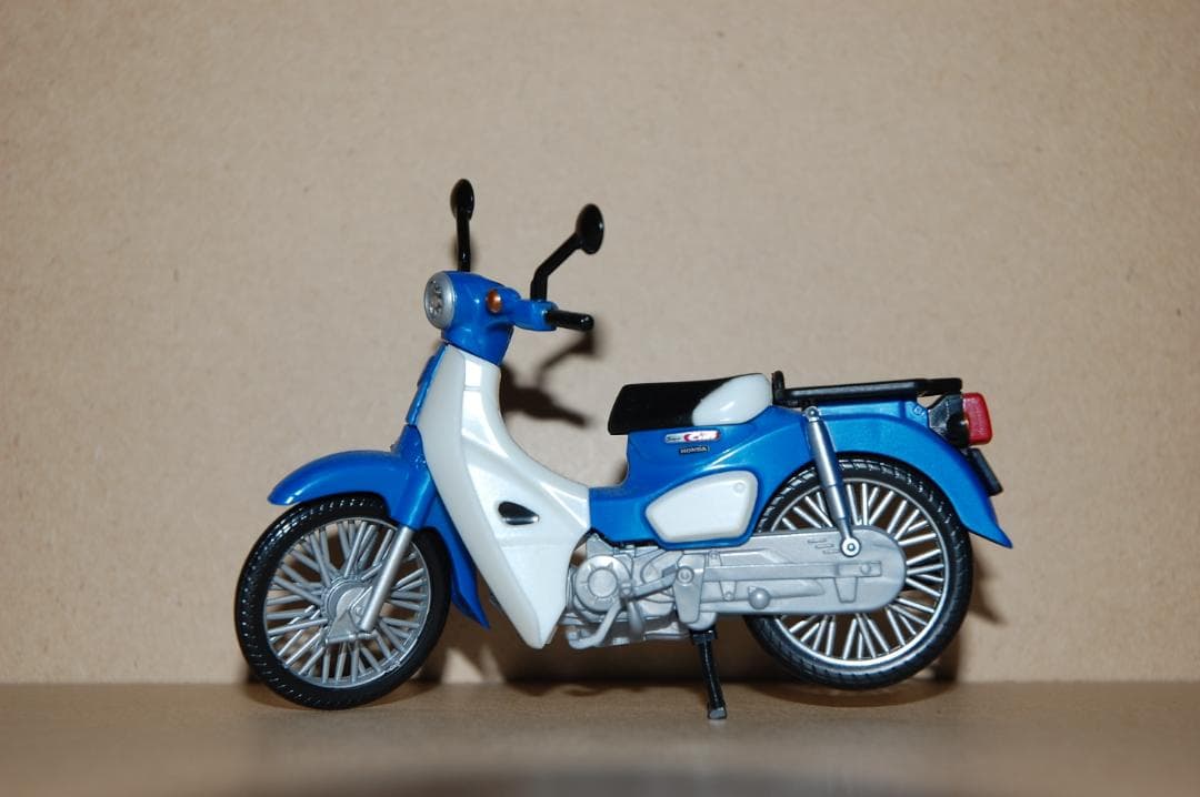 【名機】Nikon D40 レンズセット(18-70mm) ショット数2019回