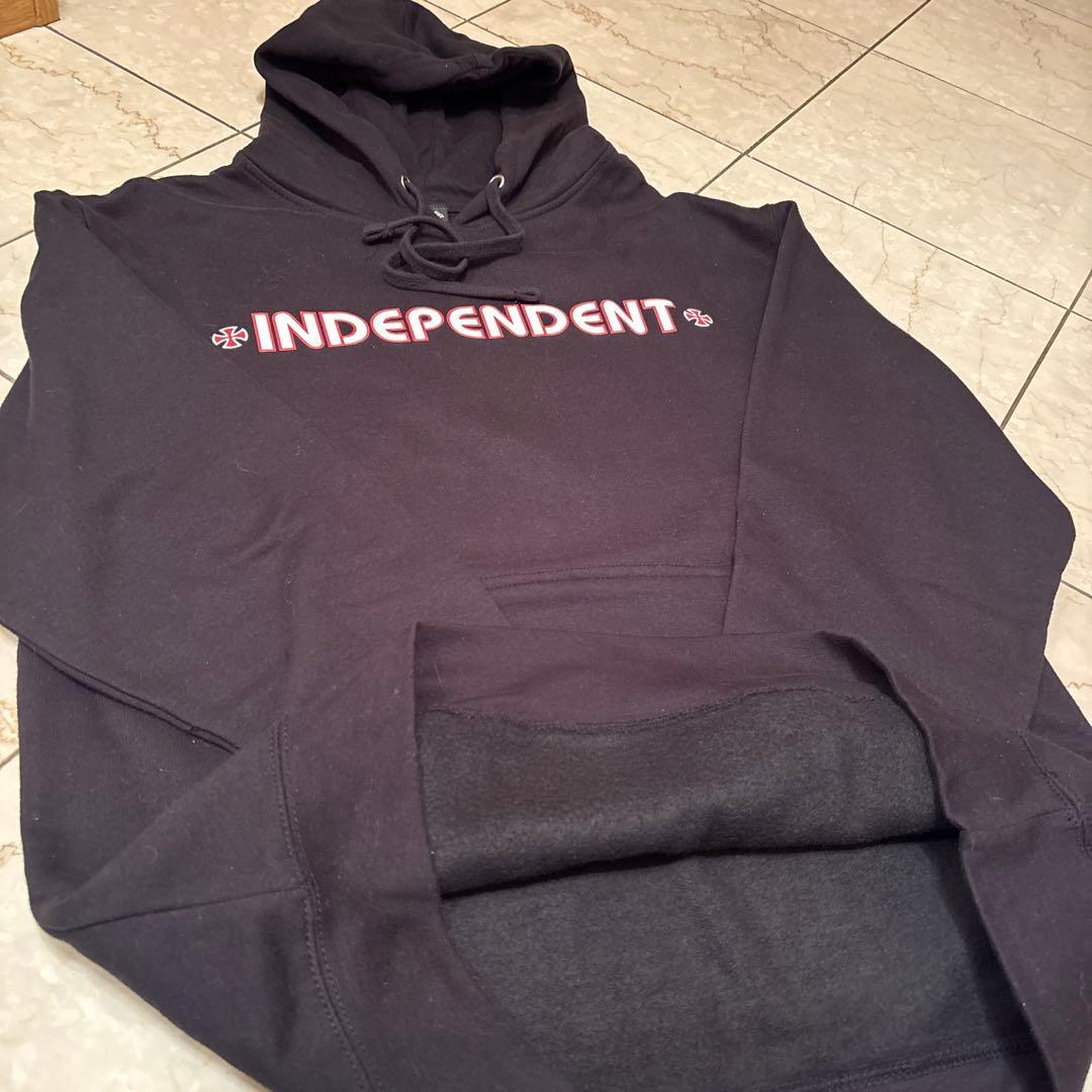 INDEPENDENT インディペンデント　アイアンクロスパーカー　ブラックM