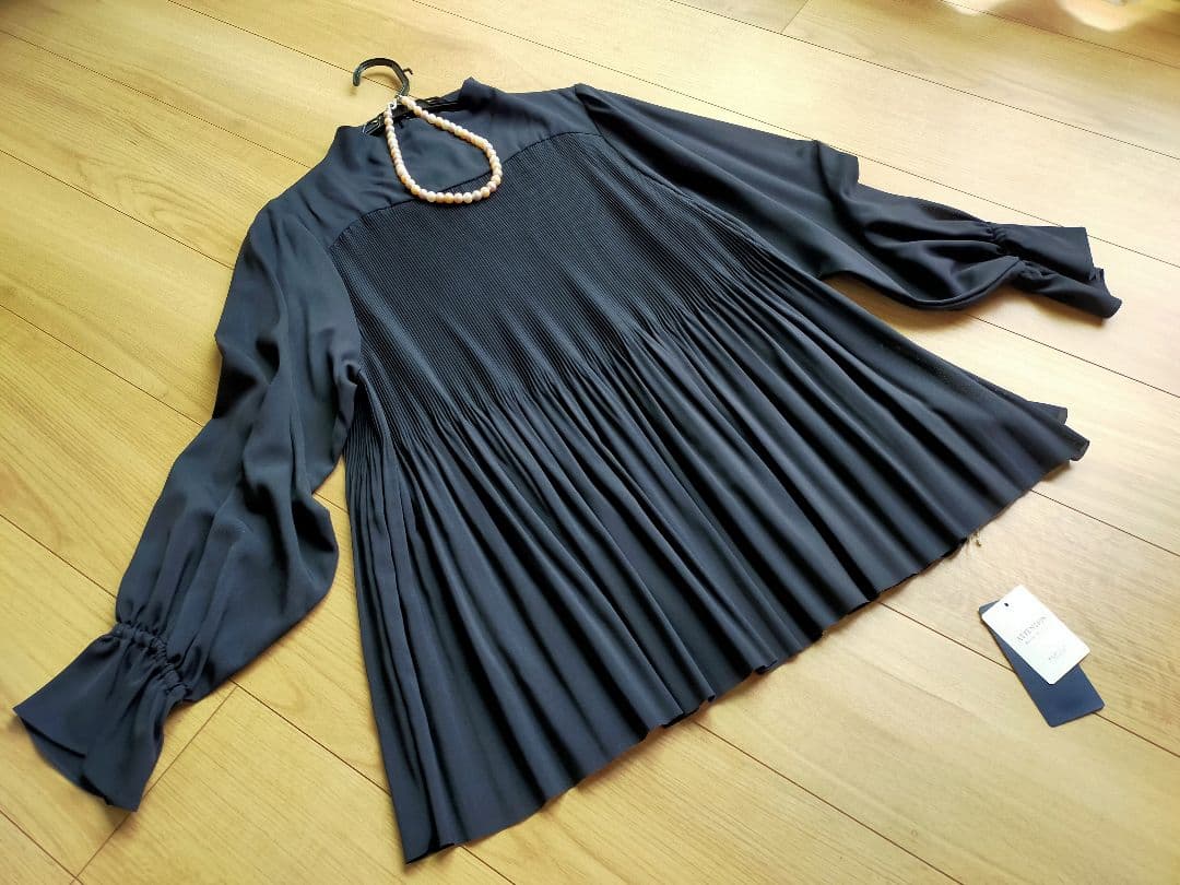 新品SHIPSシップス上品プリーツブラウスネイビー定価