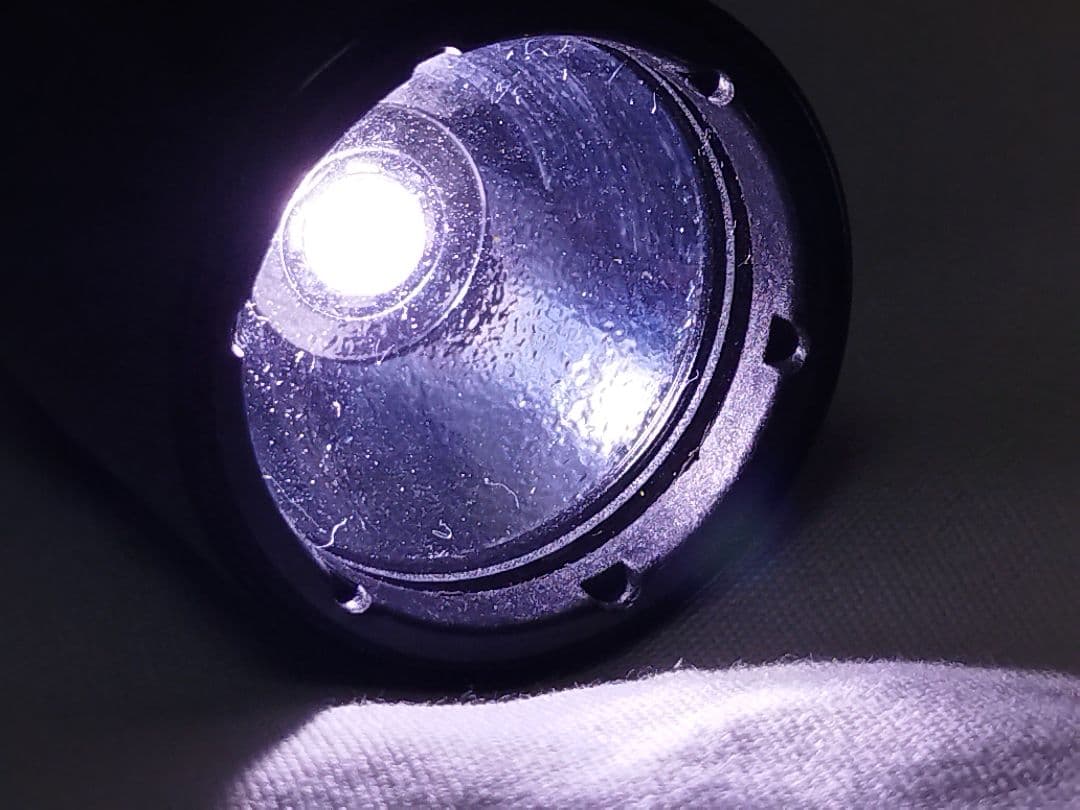 (J-38)SURE-FIRE Z2コンバットライト　希少キセノンランプ　旧ロゴ