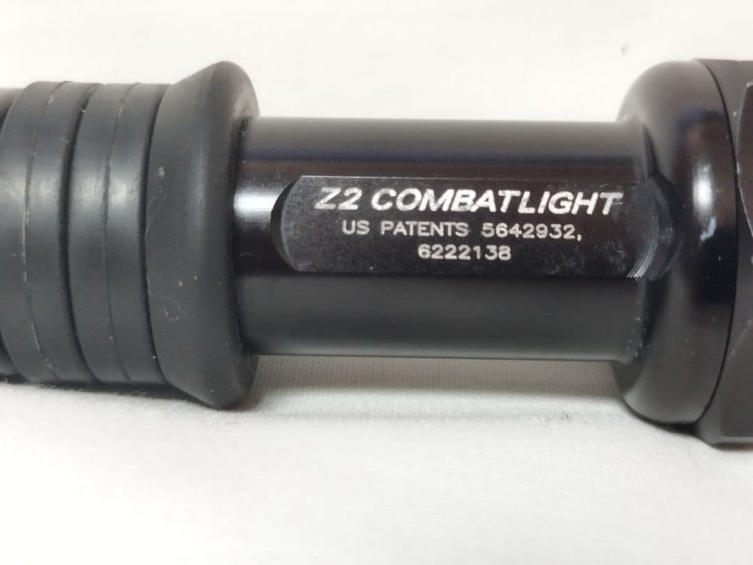 (J-38)SURE-FIRE Z2コンバットライト　希少キセノンランプ　旧ロゴ