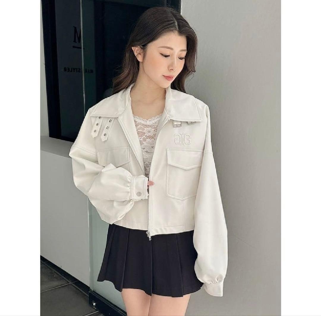 ホワイト ジップアップジャケット