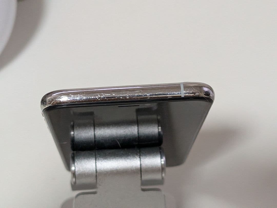 iPhoneXS シルバー 64GB