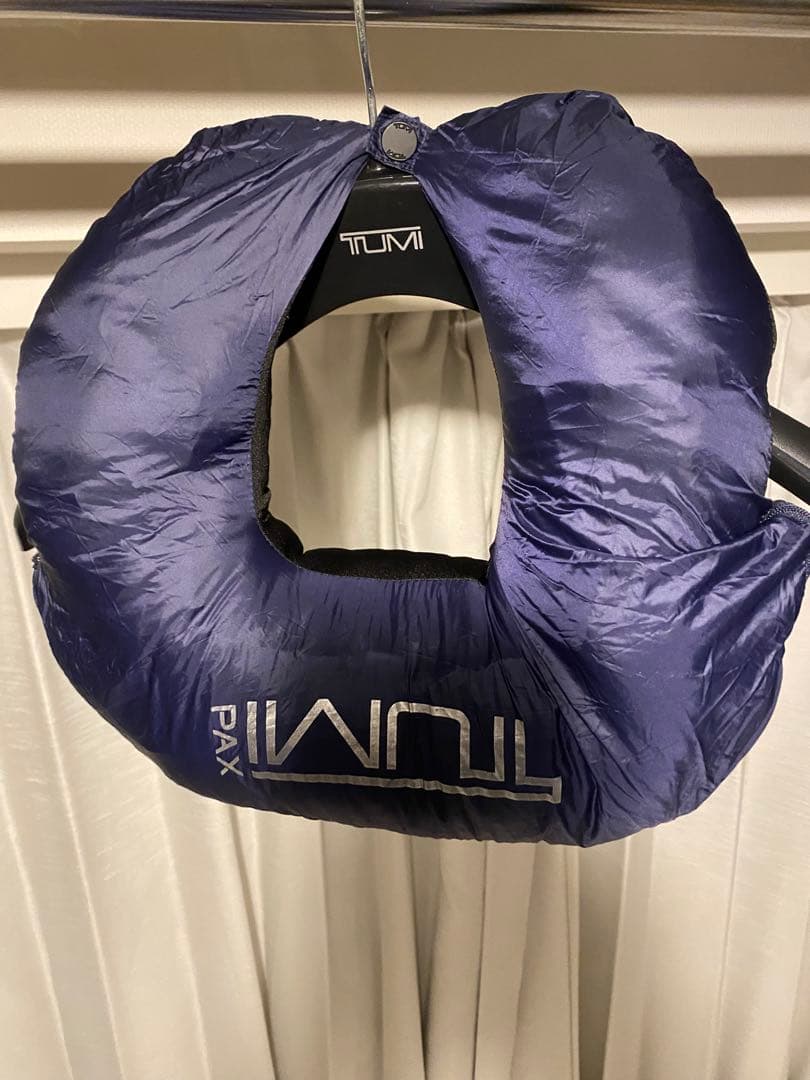 TUMI PAX ネイビーダウンジャケット