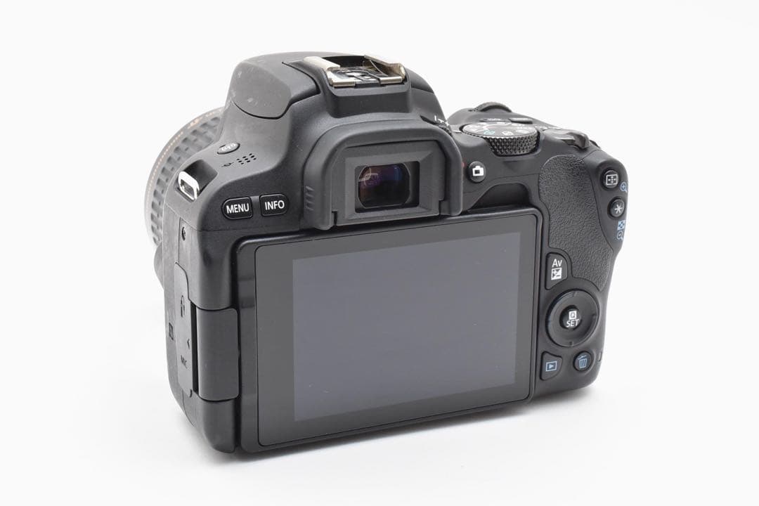 保証付き/デジタル一眼レフカメラcanon kiss x9標準レンズセット