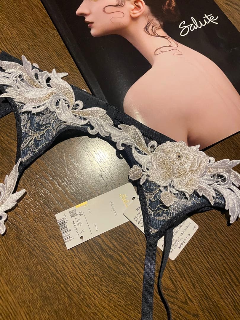 【サイズ】Mサルート[Salute] ガーターベルト94G