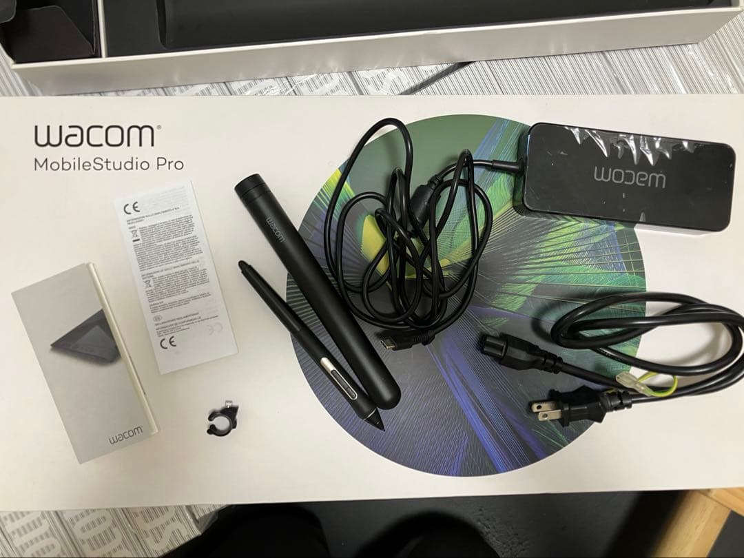 液タブ・ペンタブ Wacom MobileStudio Pro 16 DTH-W1620H/K0