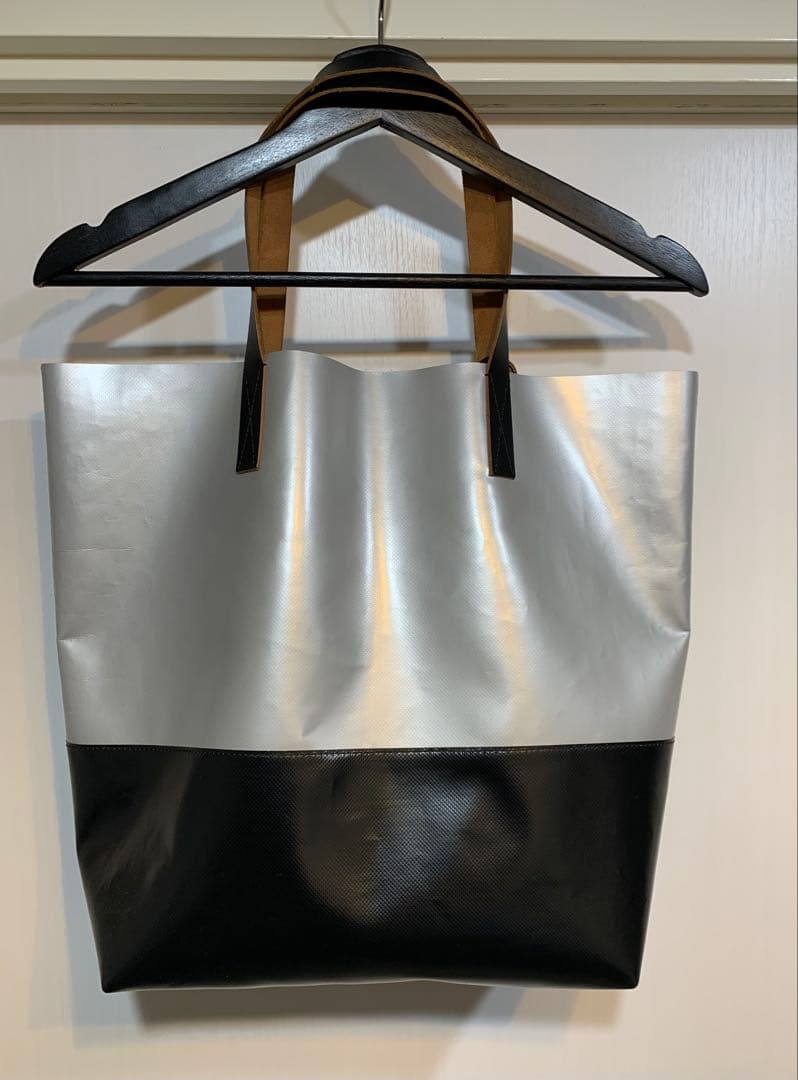 MARNI シルバー×ブラック トートバッグ