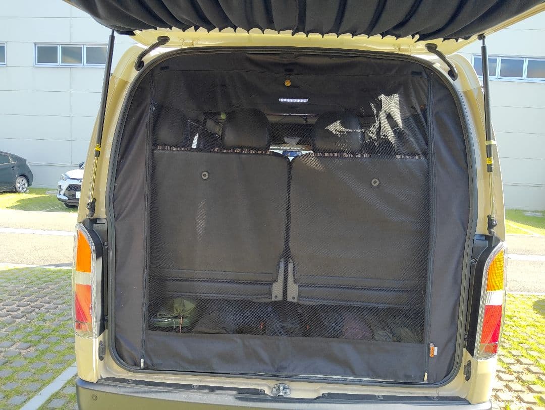 さく　ハイエースワイドGL　防虫ネットセット助手席側とリアのセット