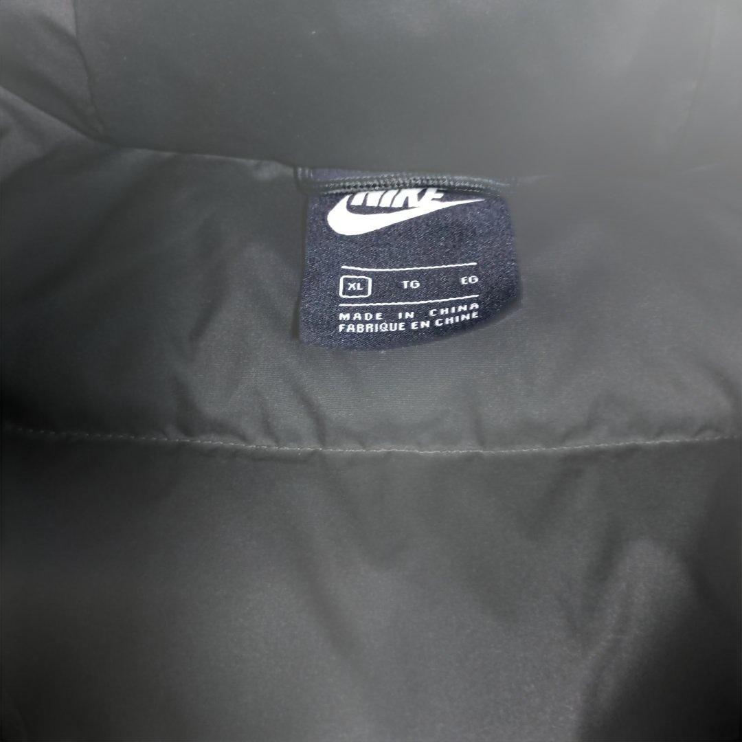 ナイキ迷彩ダウンジャケット（レディース用）