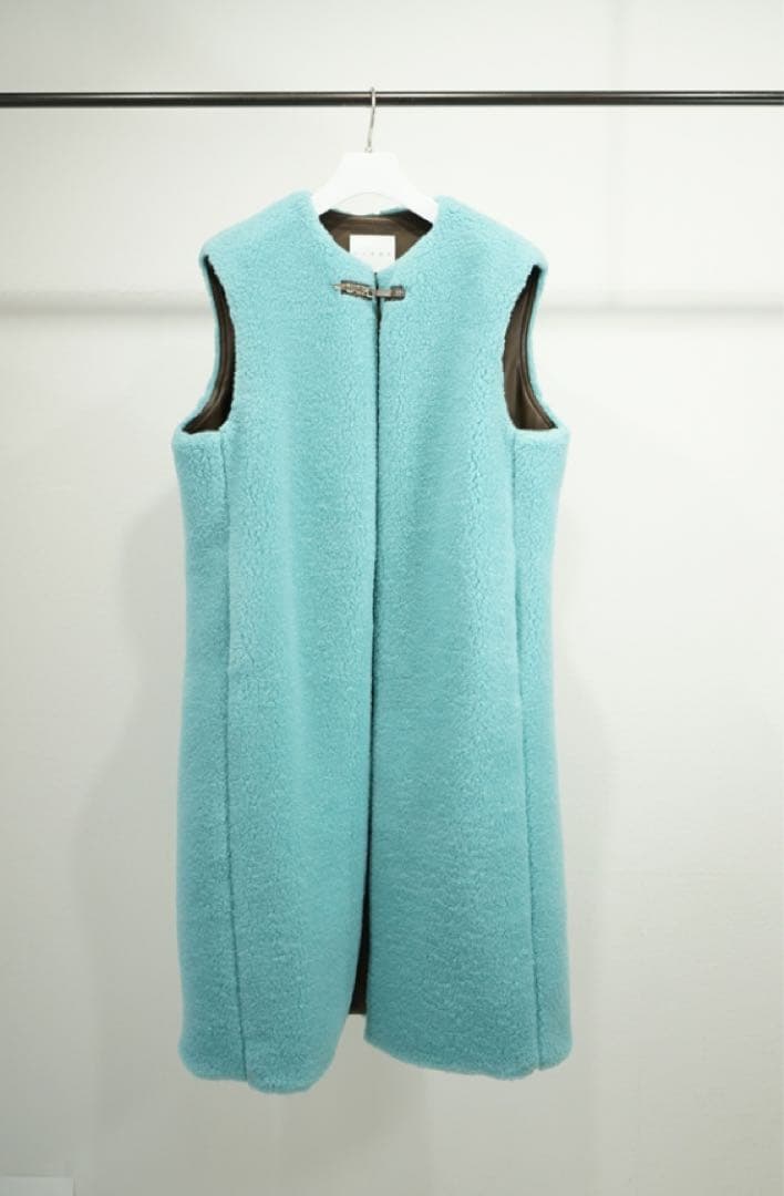 新品　タグありCINOH　チノ　ボアジレ　ベスト