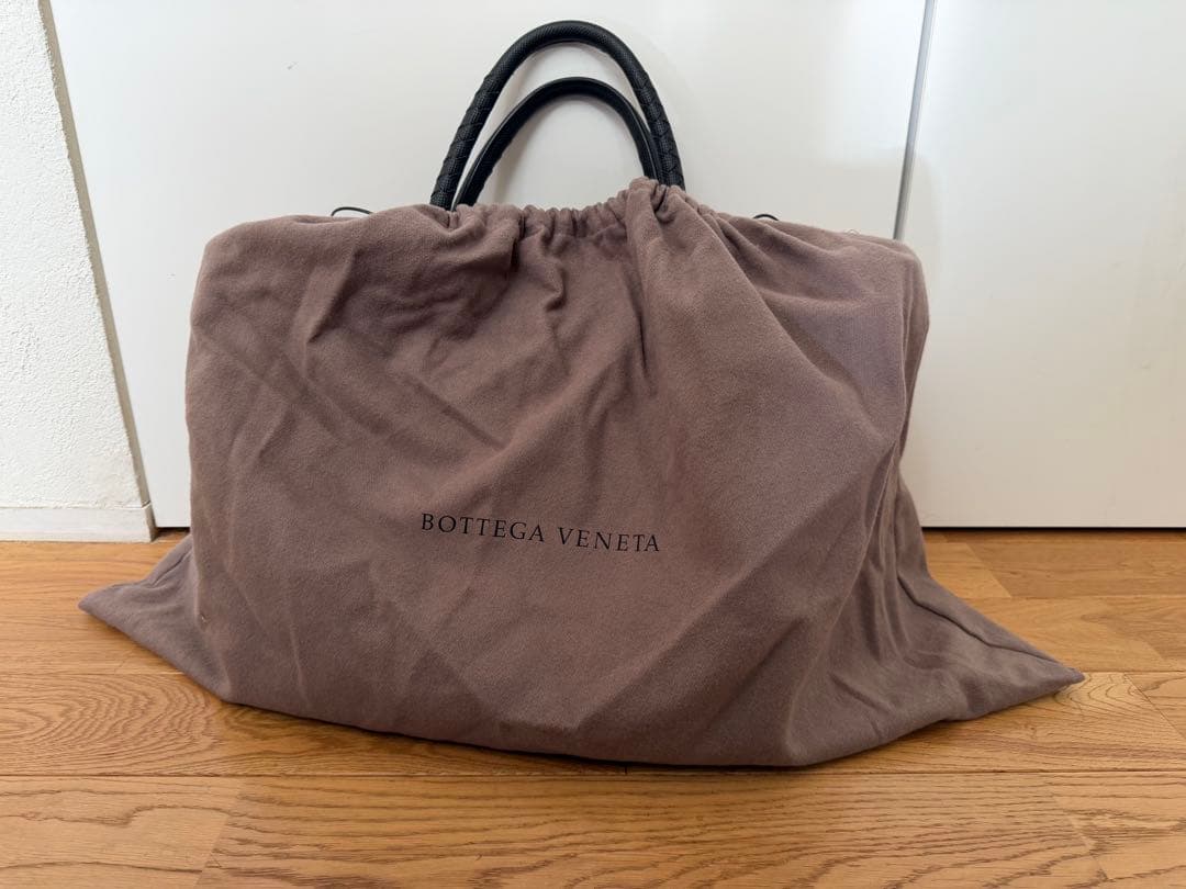 Bottega Veneta トートバック　黒