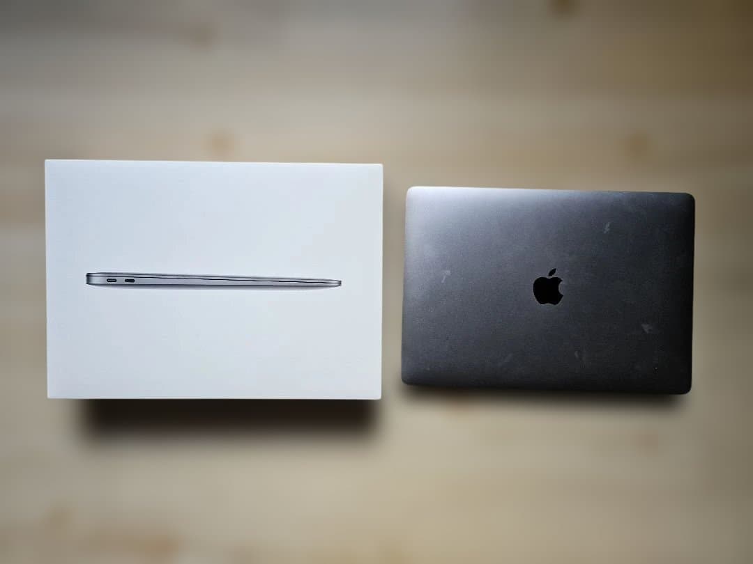 Apple MacBook Air 2020 13インチ