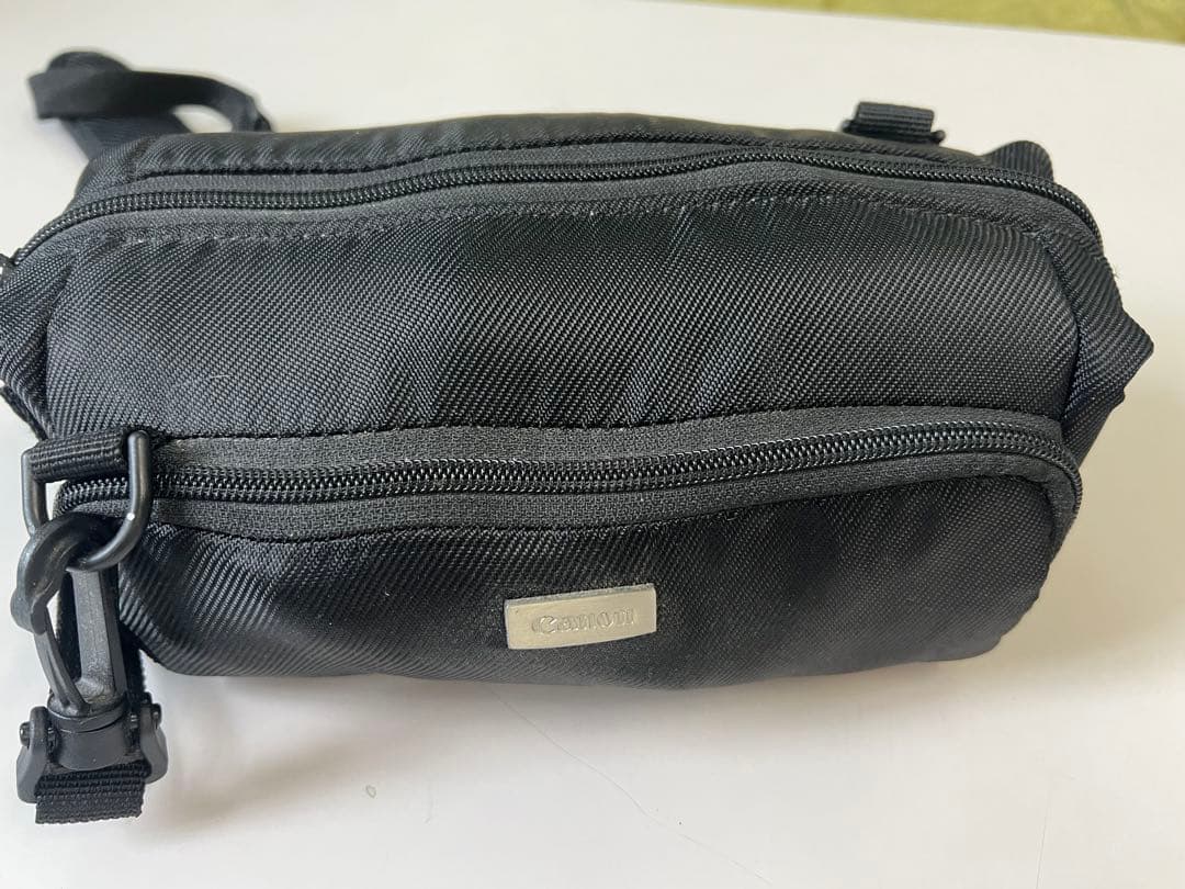 Canon IVIS HF R32 レッド バッテリー2個付き( 動作確認済)