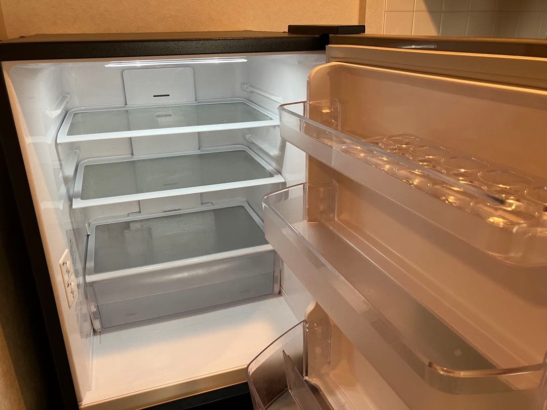 日立ノンフロン冷凍冷蔵庫　R-27SV (N)型 2023年製