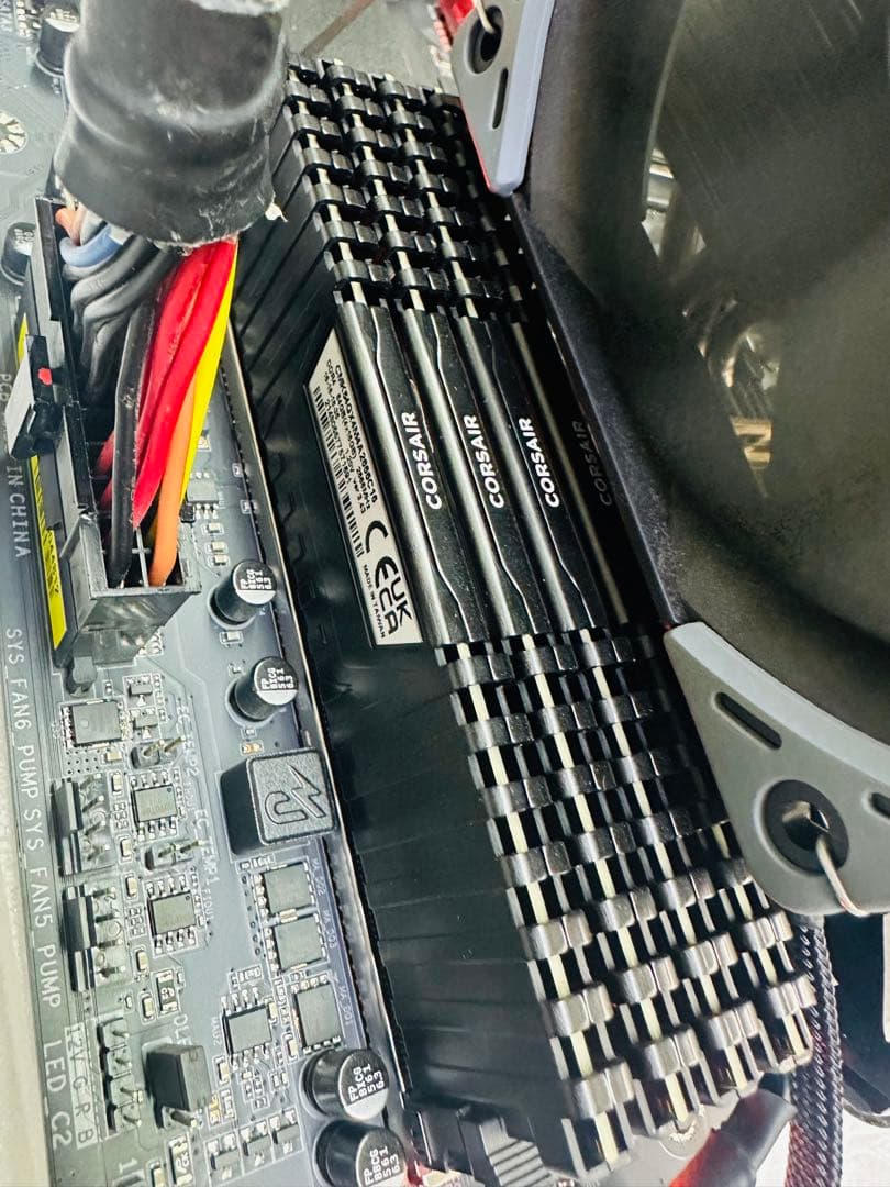 22.Corsair DDR4　64GB　（16GB*4