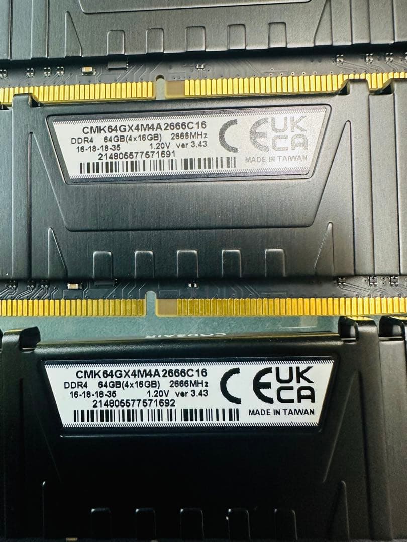 22.Corsair DDR4　64GB　（16GB*4