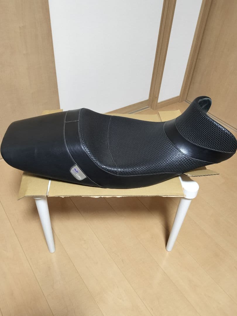 ZZR1100D zx11 コルビン シート カスタムシート