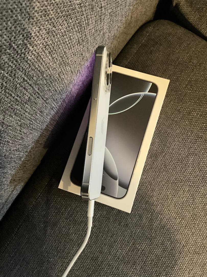 【♡さん専用】iPhone 16 Pro Max 256GB ホワイトチタニウム