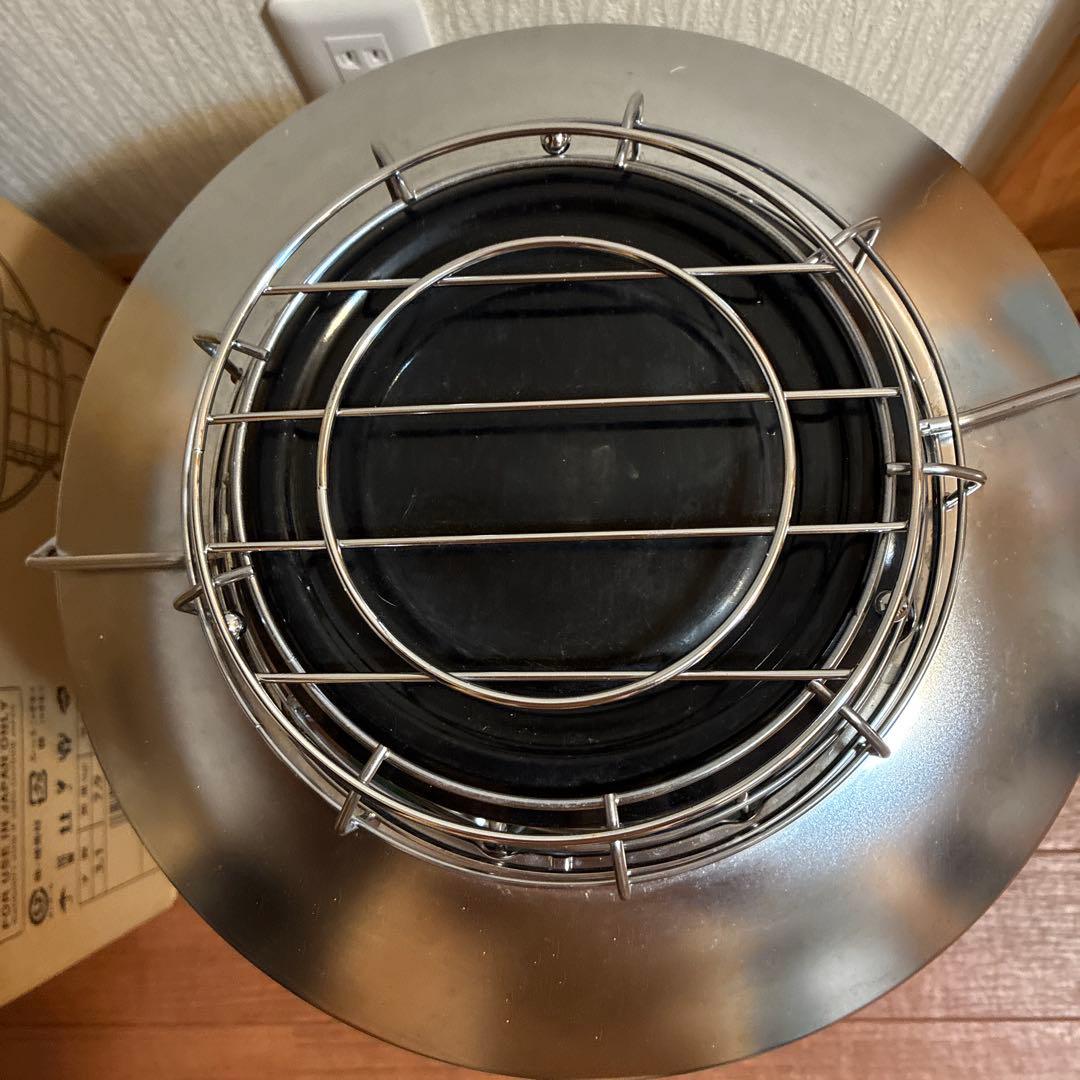 トヨトミ　レインボー　石油ストーブ　グリーン