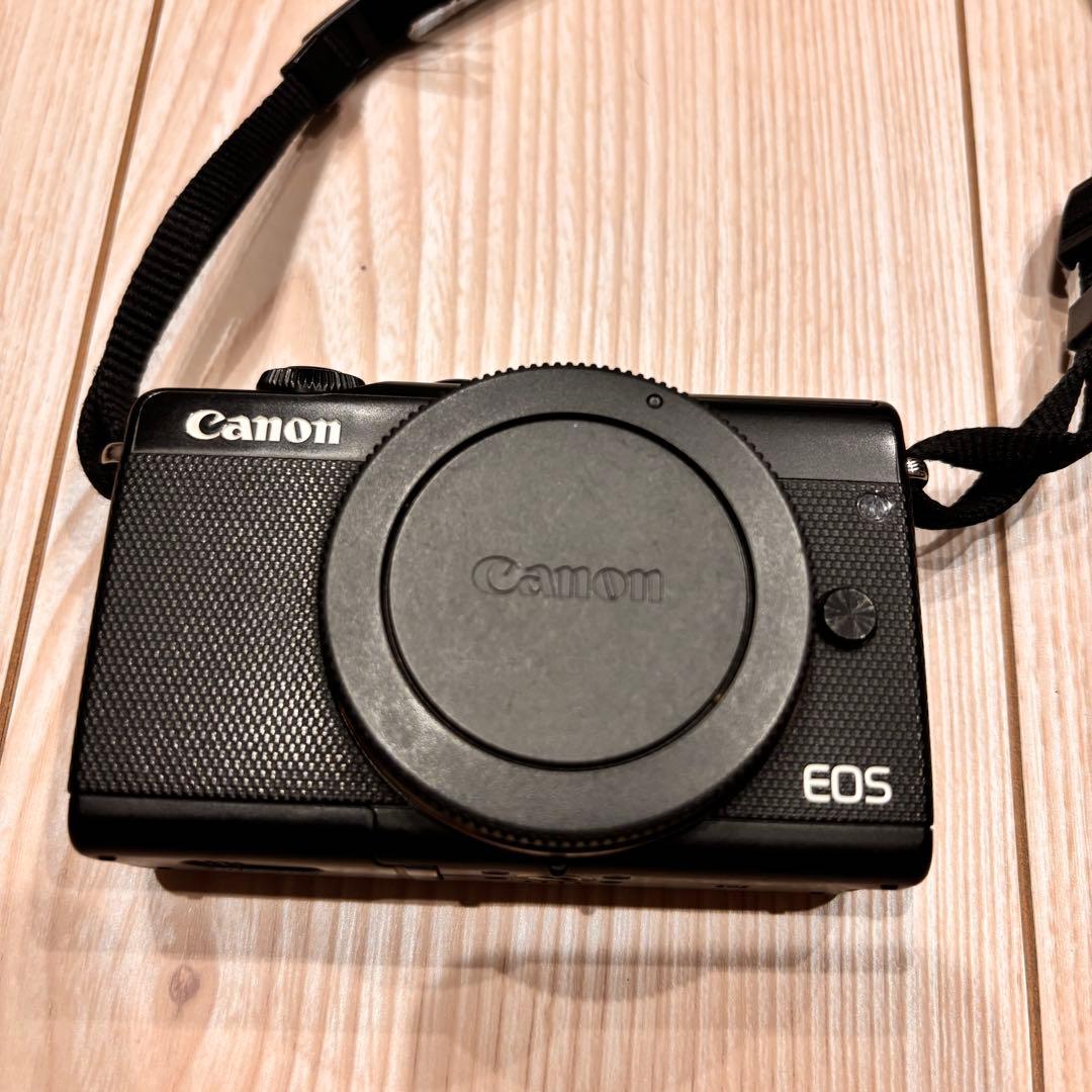 Canon EOS M100 ブラック15-45mmレンズキット