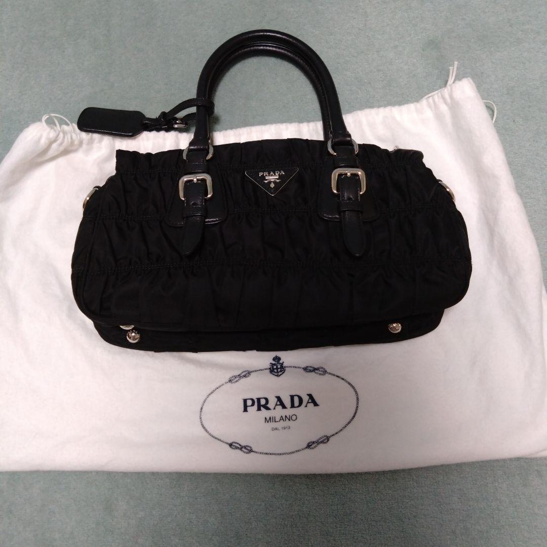 プラダ　バッグ
