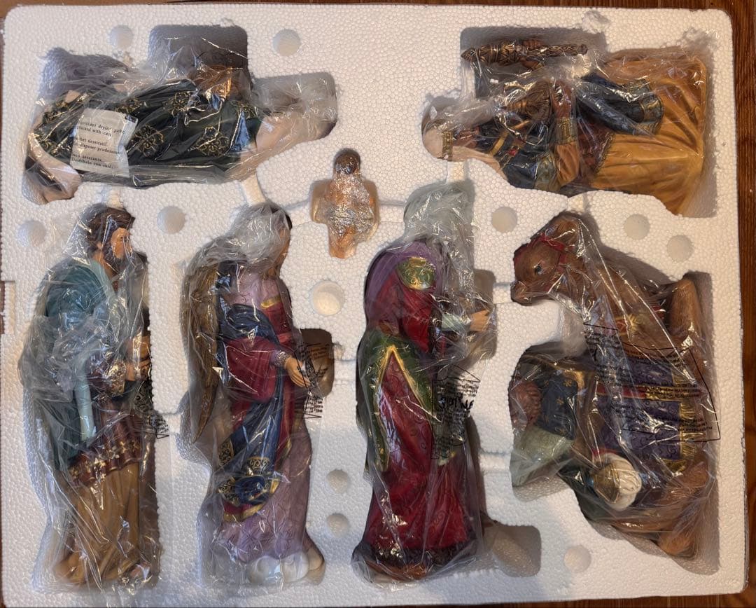 コ*コ様 Kirkland ハンドペイントナティビティ 13ピースセット