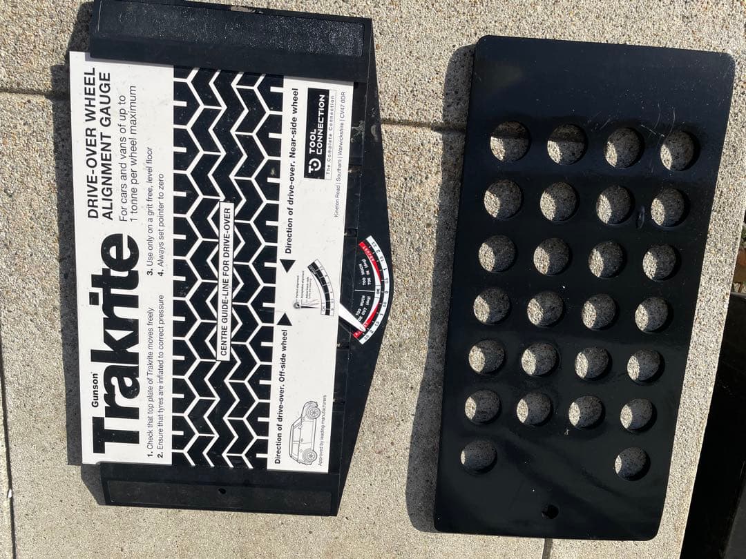 Trakrite ドライブオーバー ホイール アライメントゲージ