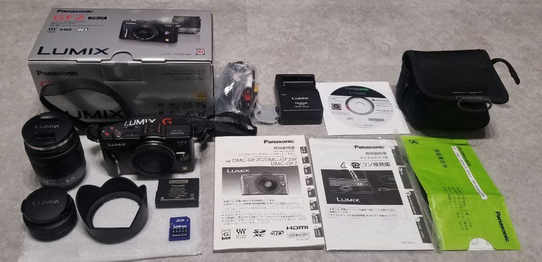 【極美品】パナソニック LUMIX GF2 ダブルレンズキット　オマケ付き