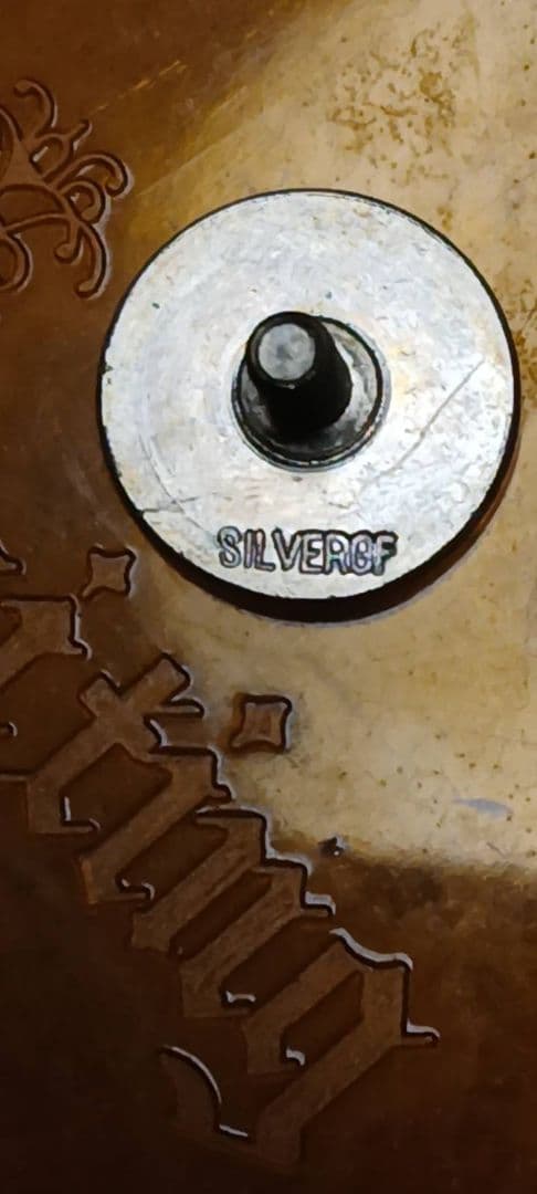 JAL 18金 社章 ピンバッジ 勤続章　記章 飛行機 記念章 ピンバッチ