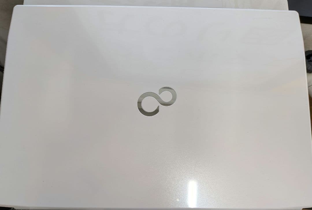 富士通 FMV LIFEBOOK AH53/S　Windows11