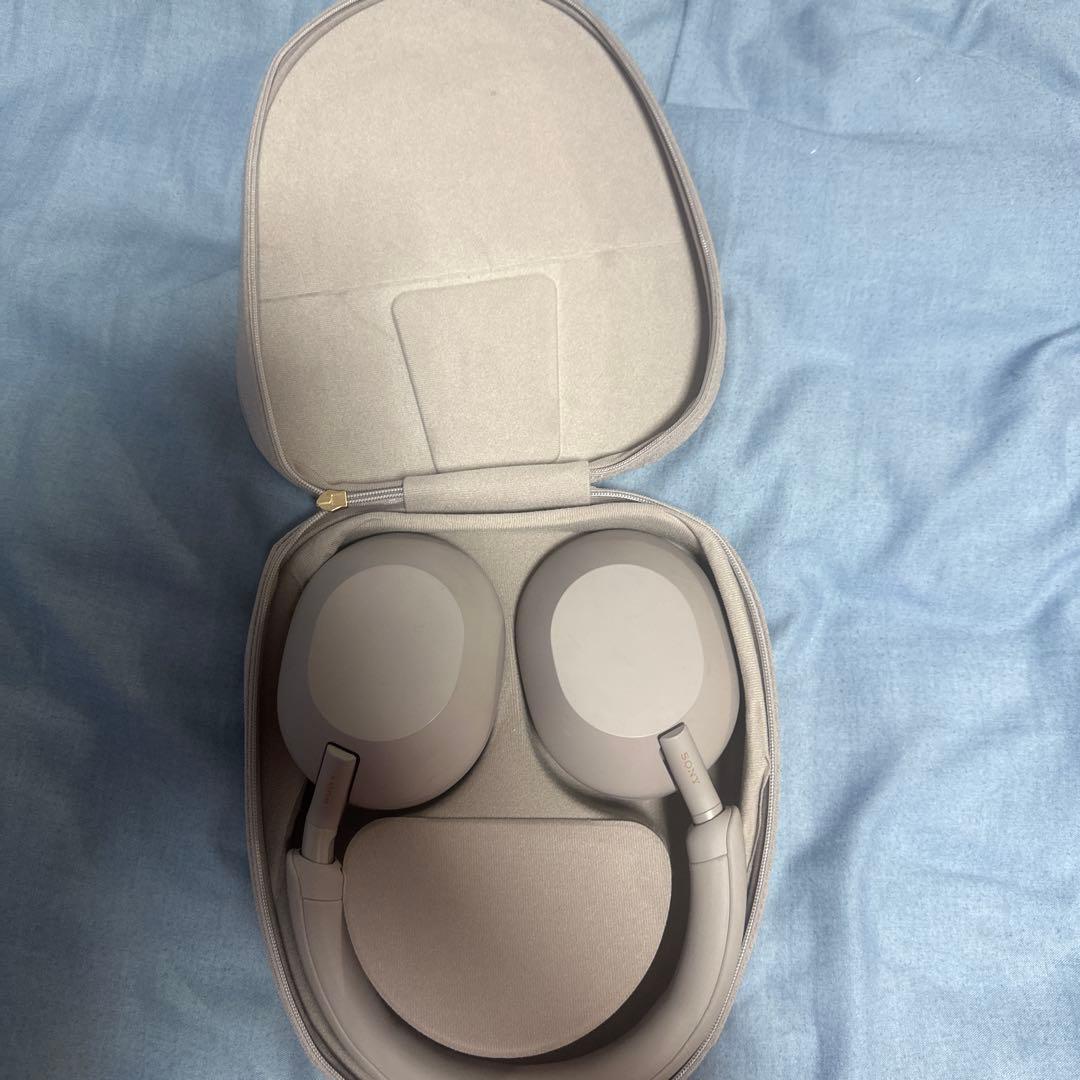 ワイヤレスヘッドホン ベージュ ケース付き