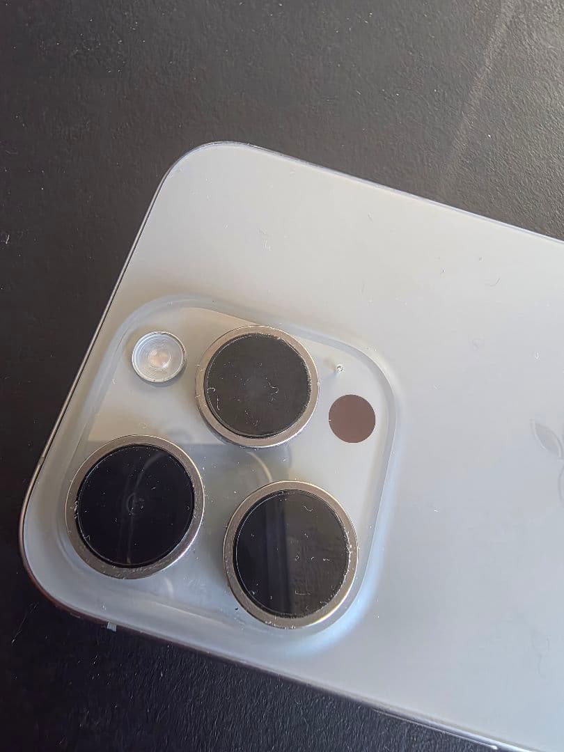 Apple iPhone 15 Pro ナチュラルチタニウム　SIMフリー