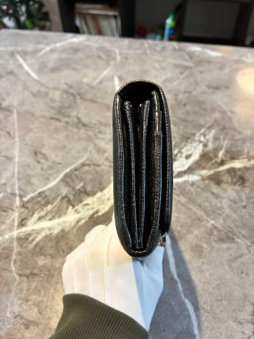 BVLGARI 長財布　本体　黒色　留め具　金色