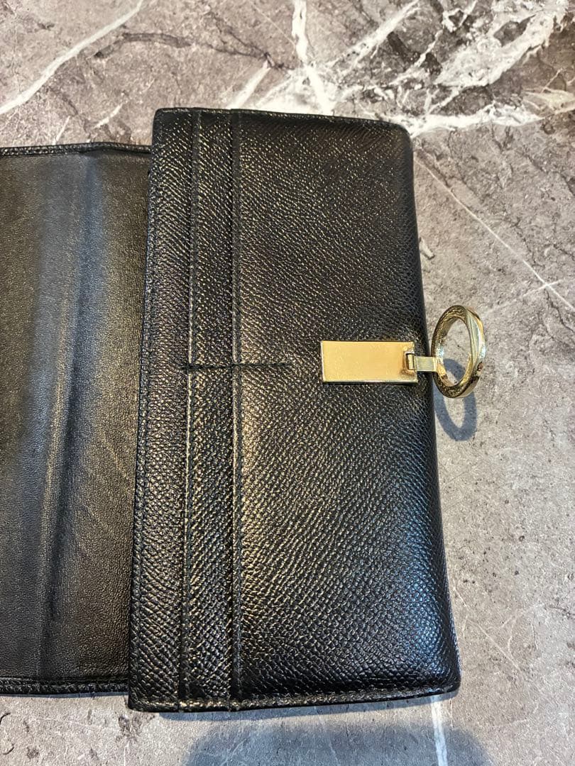 BVLGARI 長財布　本体　黒色　留め具　金色