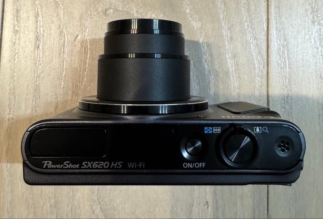 Canon PowerShot SX620 HS 本体と付属品