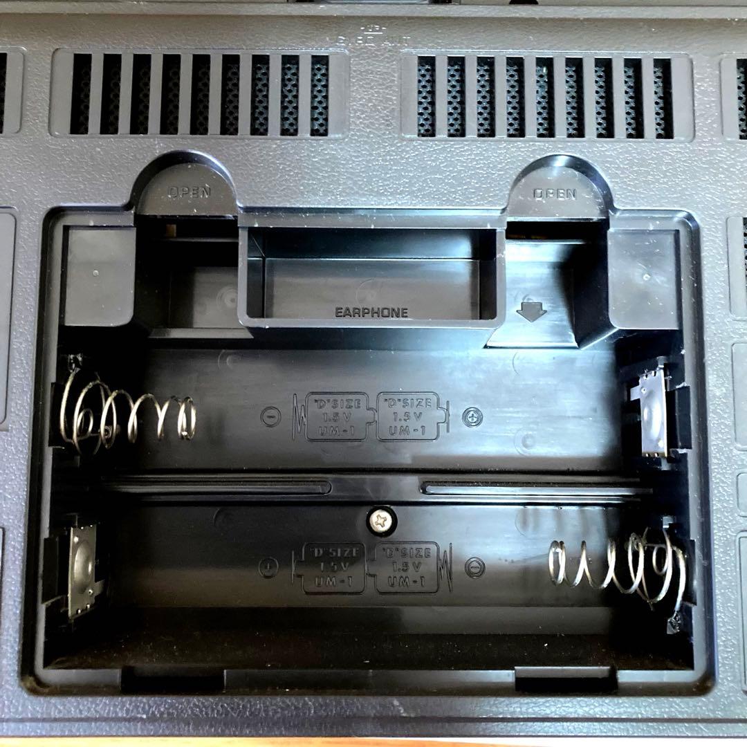 National COUGAR 2200 レトロラジオ　クーガー2200