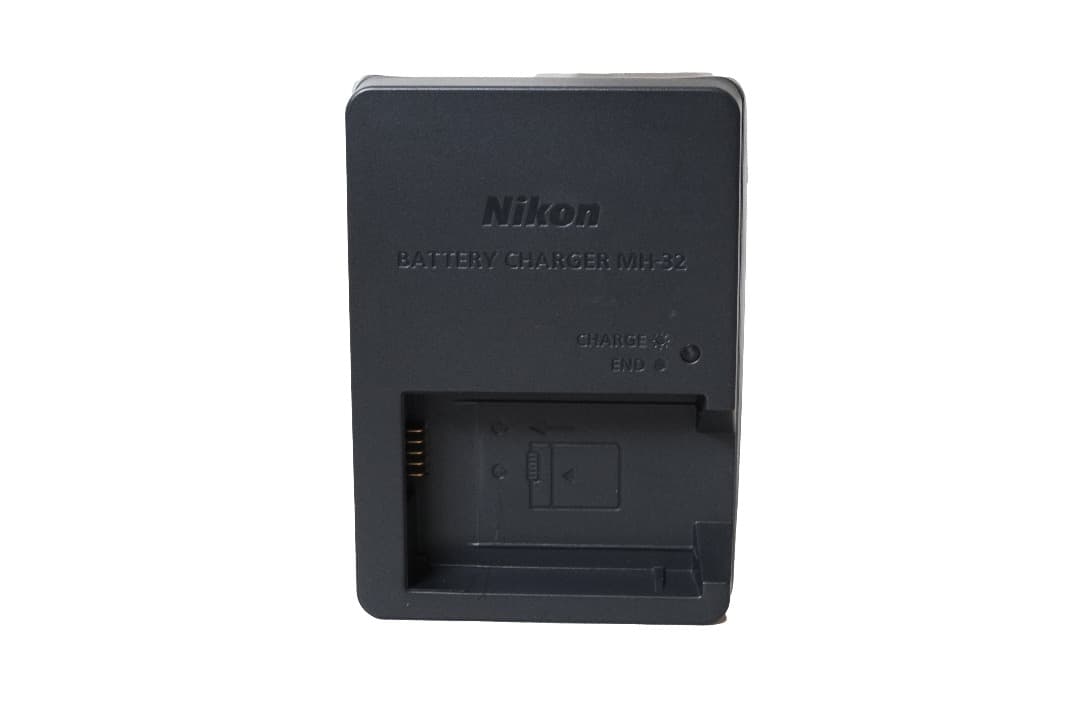 【専用商品】Nikon Z fc ミラーレス一眼レンズキットDX 16-50mm