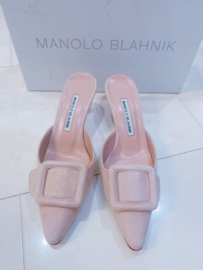 マノロブラニク ☆メイセール36未使用ペールピンク5センチヒール