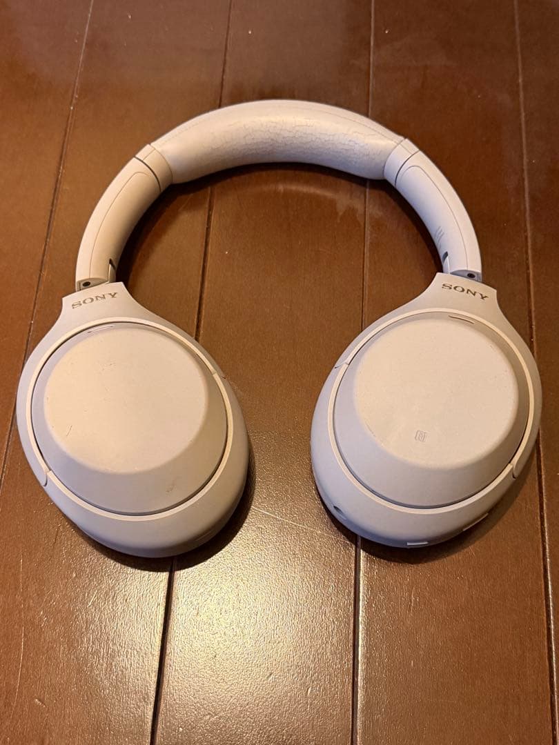 Sony WH-1000XM4 ワイヤレスヘッドホン　プラチナシルバー