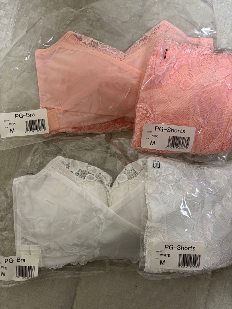 PGブラ　ピンク ホワイト　ブラ、ショーツMサイズ2枚ずつ