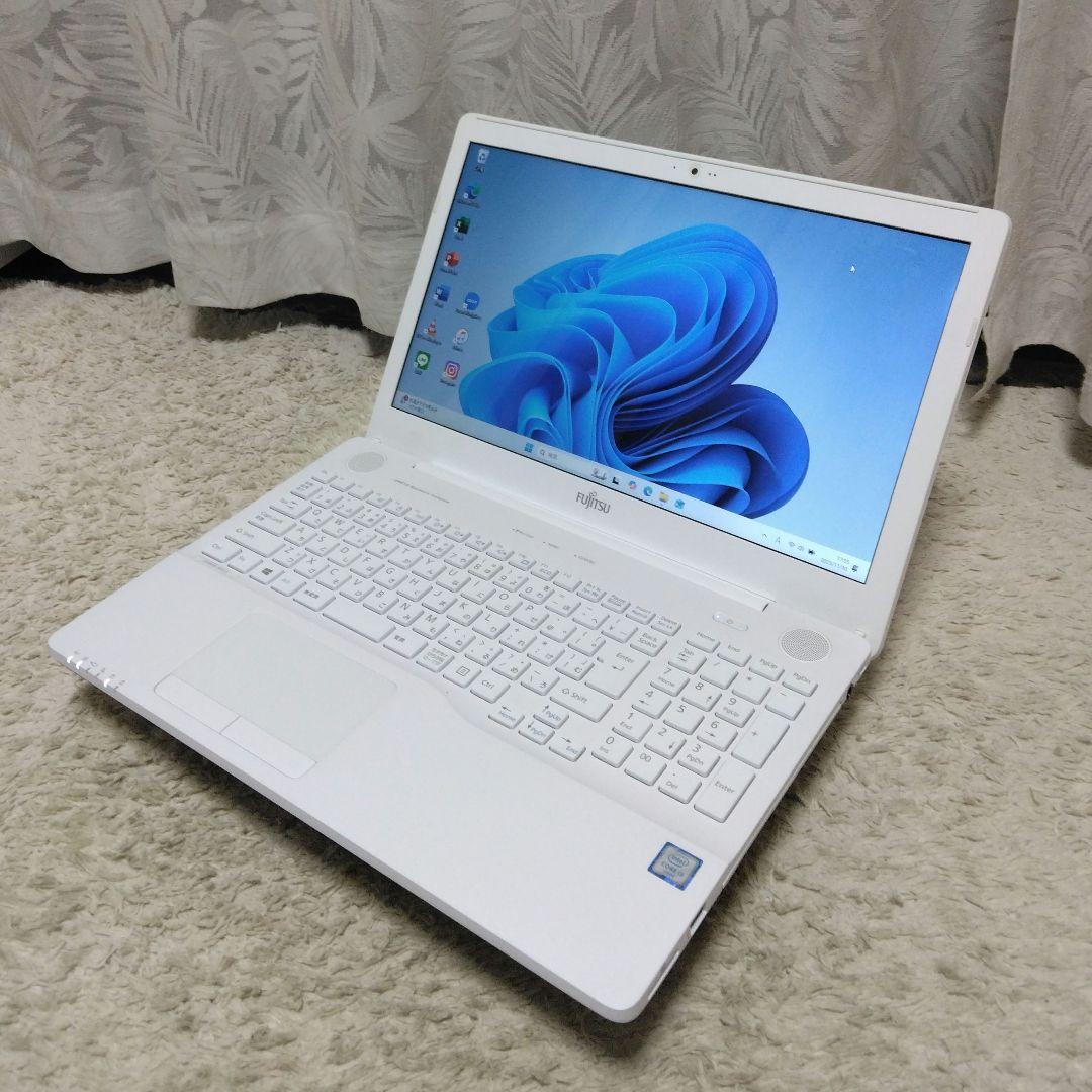 千１７ 特価　美品 直ぐに使えるSSD Office ノートパソコン