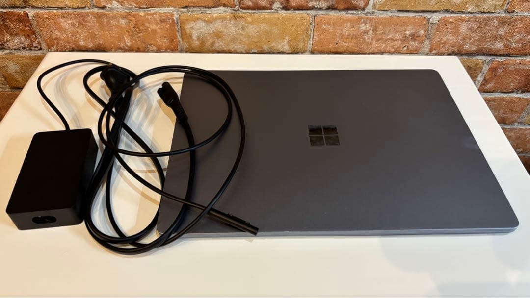 ジャンク SSD無 Surface Laptop Go2 本体＋充電器