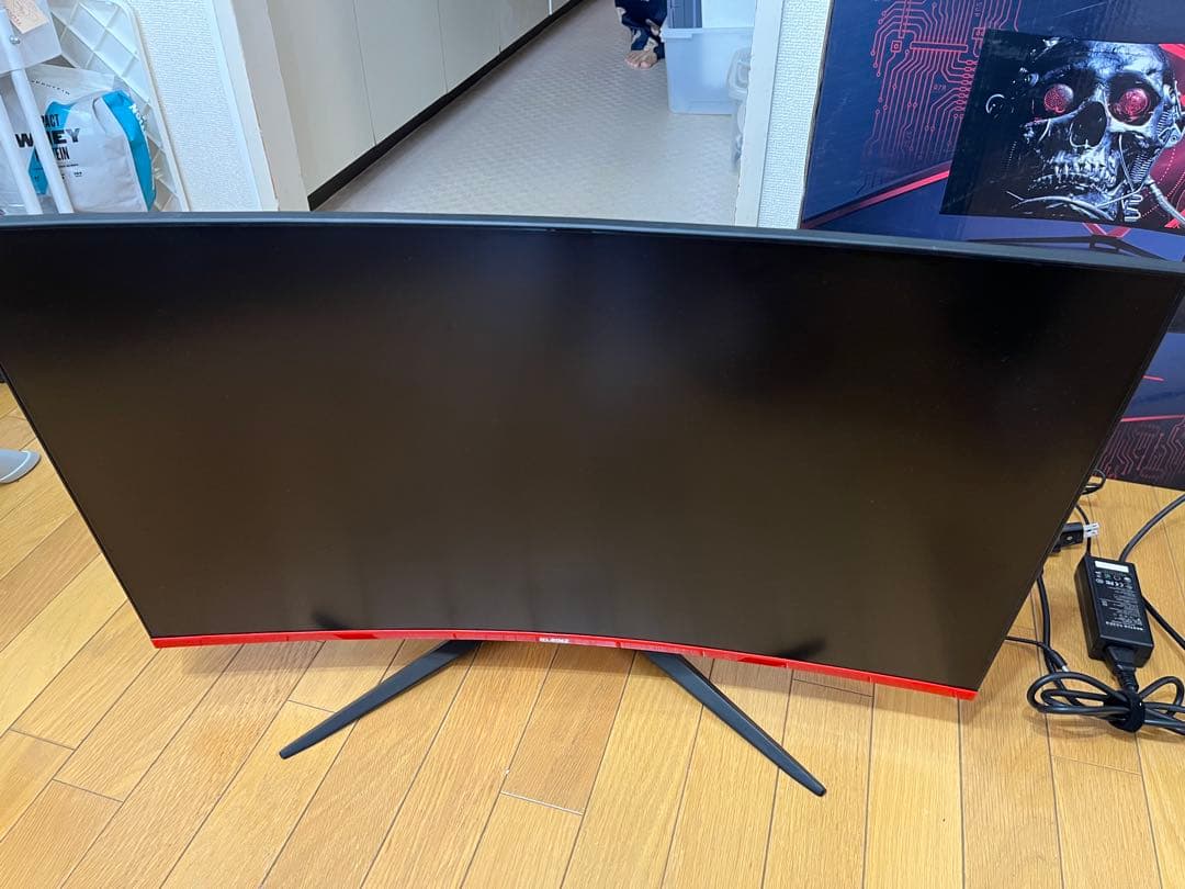 Z 湾曲ディスプレイ 32インチ 165Hz 本体