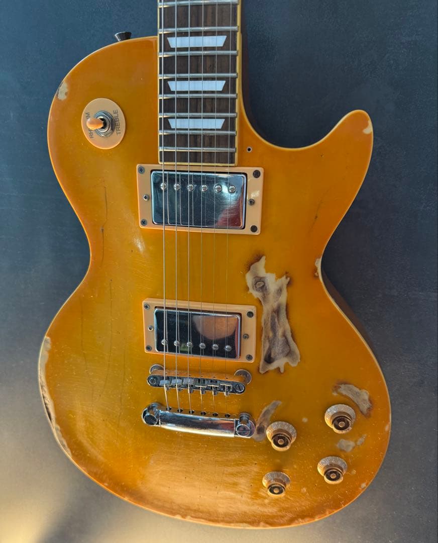 レスポールタイプ　エイジド エレキギター