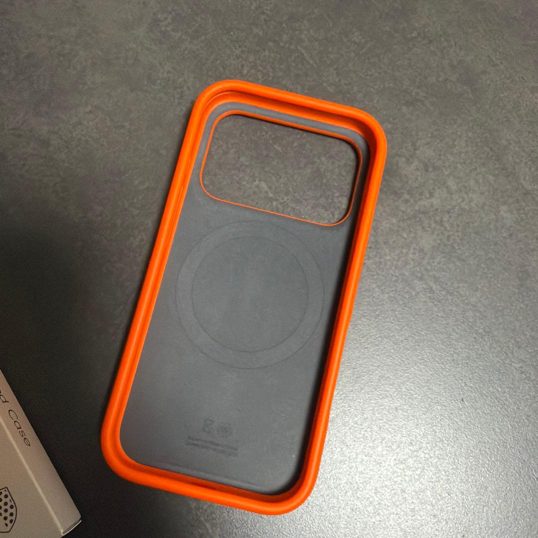 なかじん　Beats iPhone 17 Pro ケース オレンジ